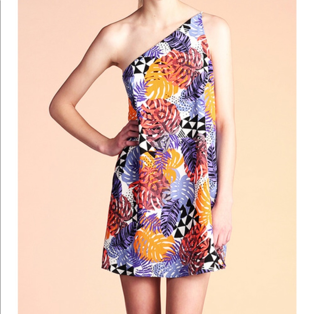 One shoulder dress